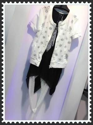 服裝批發(fā)全攻略 品牌、價(jià)格、樣品及庫(kù)存尾貨信息解析